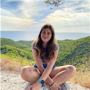 Ragazza di 20 anni, diplomata con 100 e lode presso il liceo scientifico di Cuneo e attualmente iscritta al terzo anno di medicina offre ripetizioni di matematica, fisica e scienze e aiutocompiti per i bambini e ragazzi delle elementari, medie e superiori